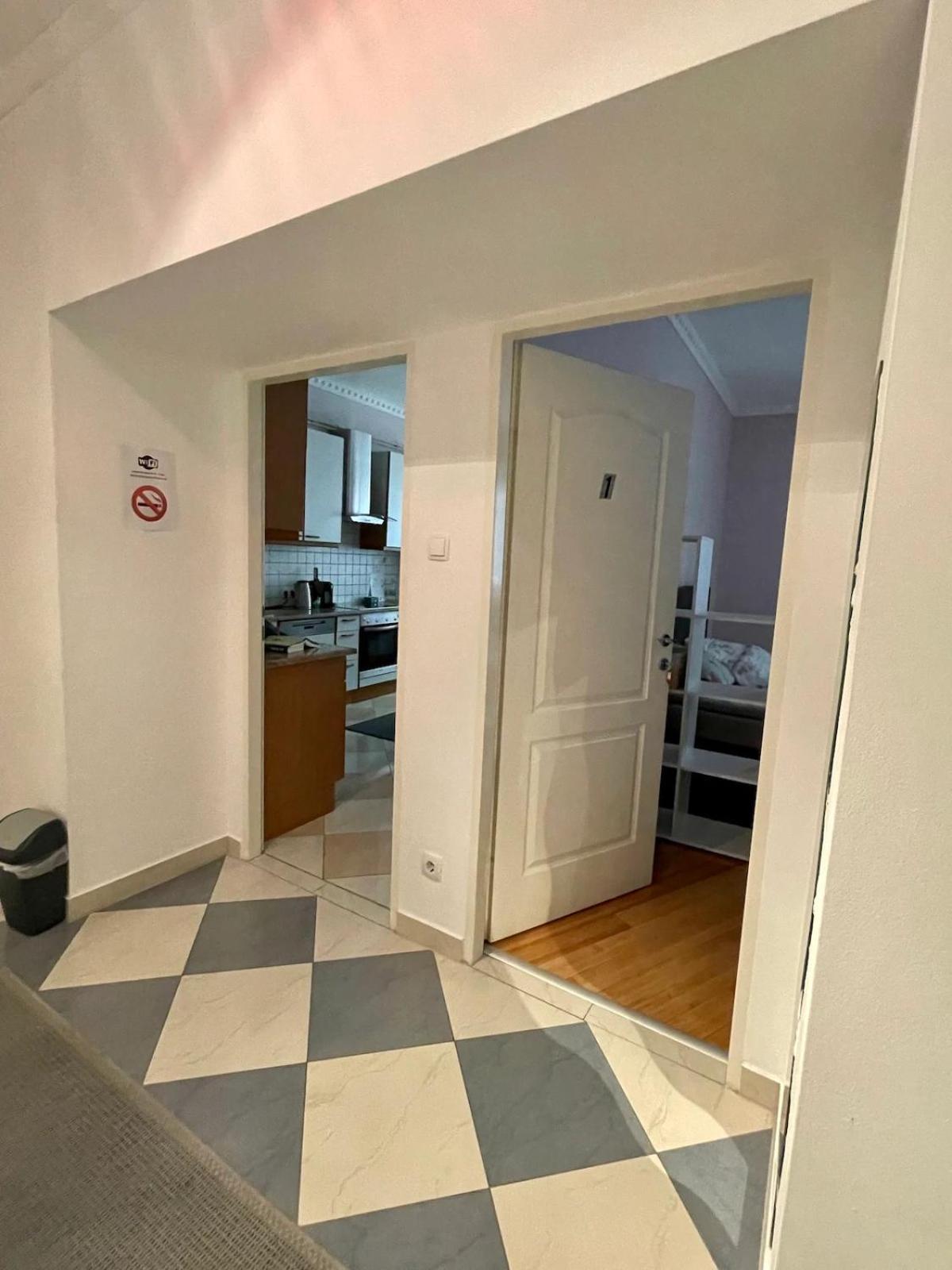 Gemutliche Wohnung Mit Super Lage Wien Eksteriør billede